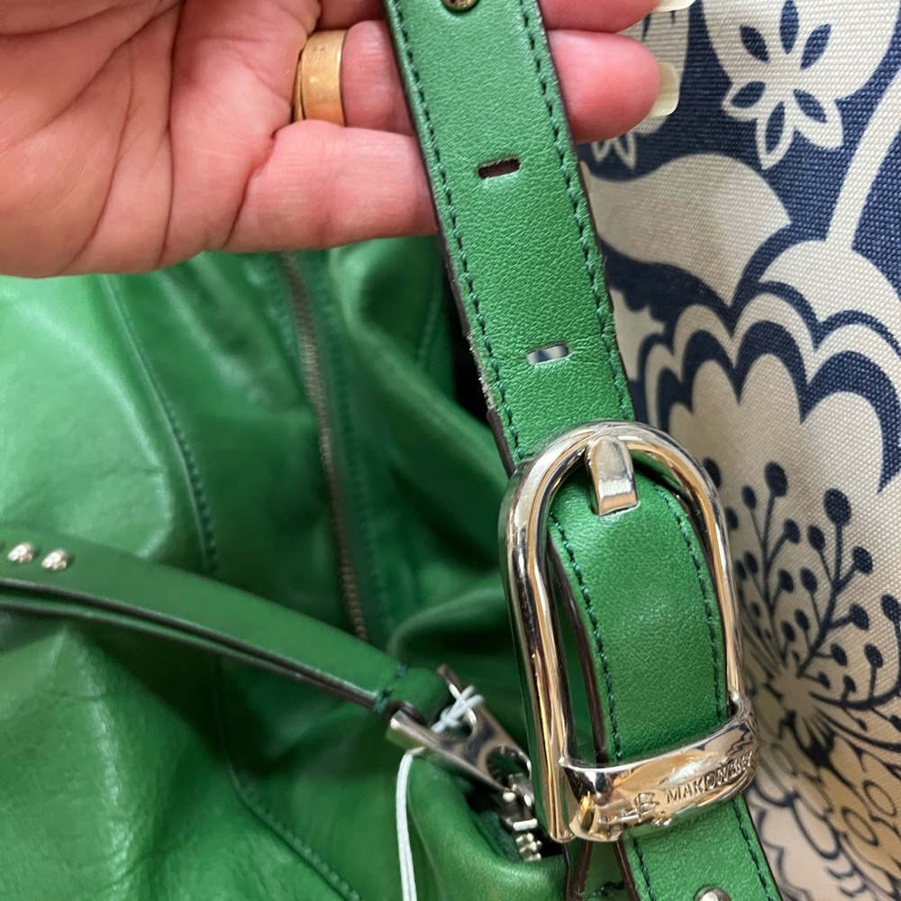 B. Makowsky green soft leather purse with crossbody option fabulous hardware - Picture 4 of 9